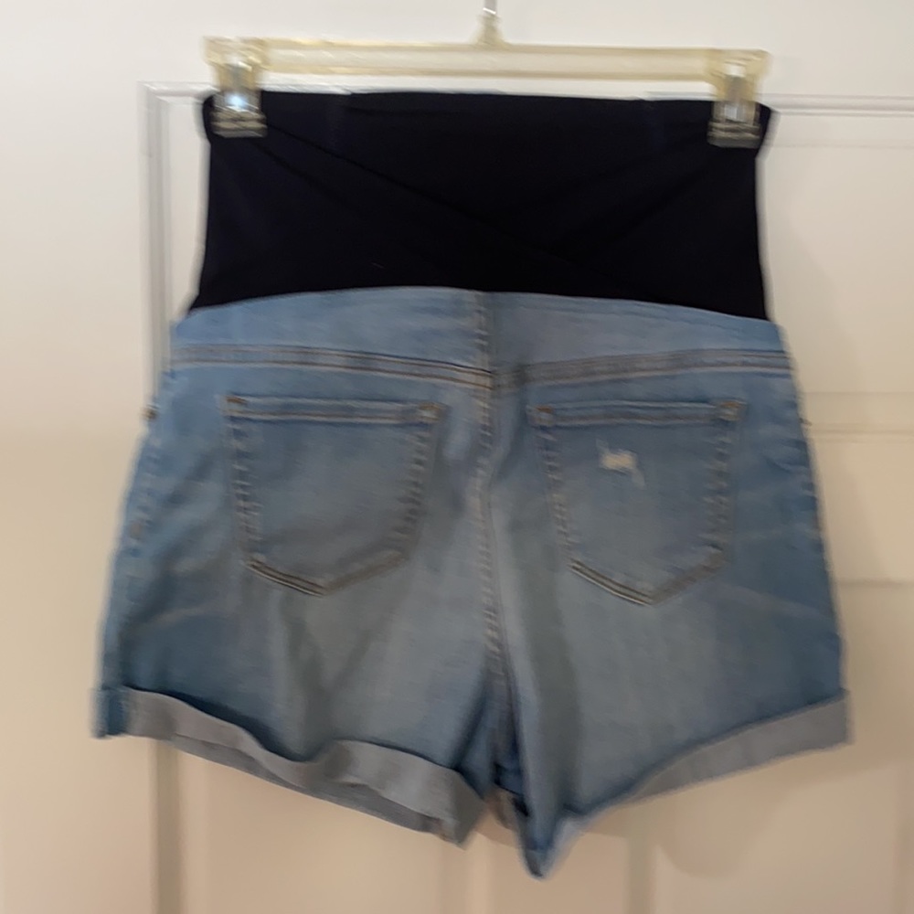 Maternity shorts - Picture 3 of 3